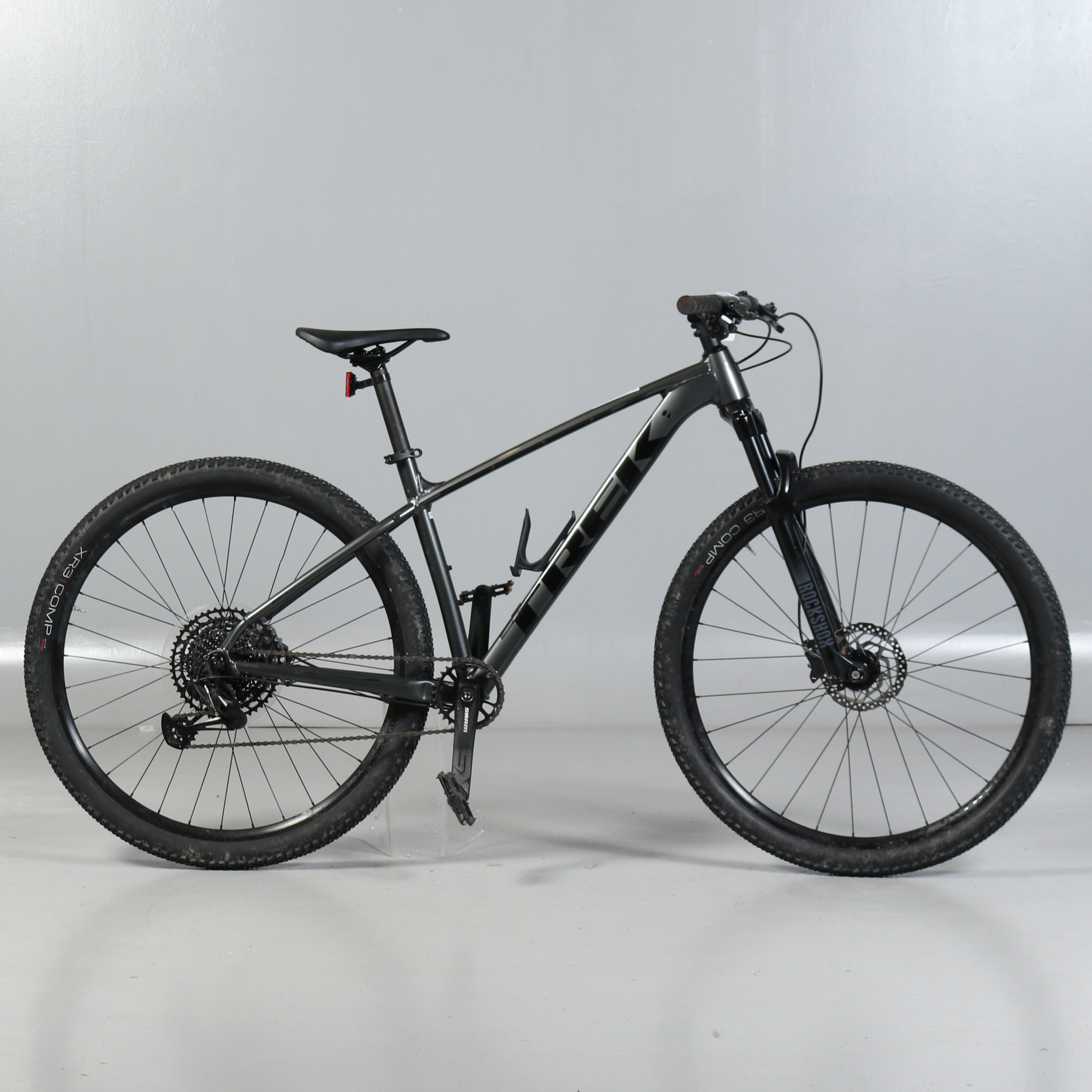 trek x caliber 8 29